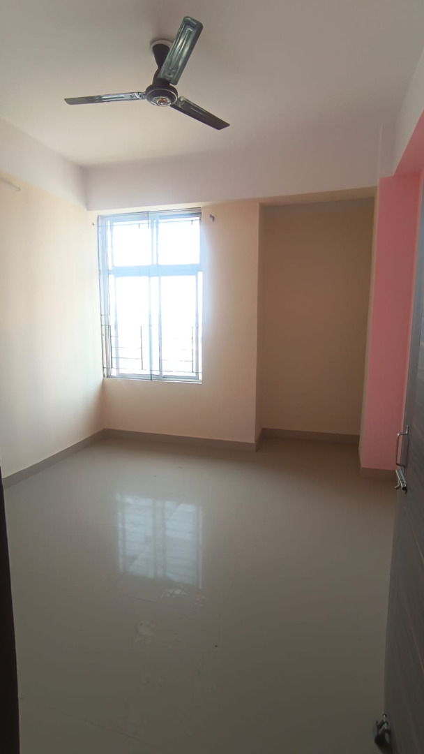 Unfurnished 3bhk in SBI ATM, Kahilipara Main Road, Jatia, Kahilipara, Guwahati, Assam, India for Rent